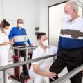 Ile trwa rehabilitacja w szpitalu i od czego to zależy?