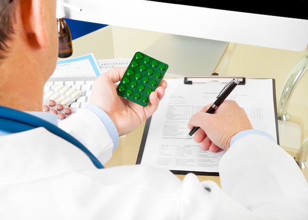 Jak sprawdzić numer zlecenia na wyroby medyczne?