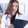Skąd wziąć dokumentację medyczną i jakie masz do niej prawa?