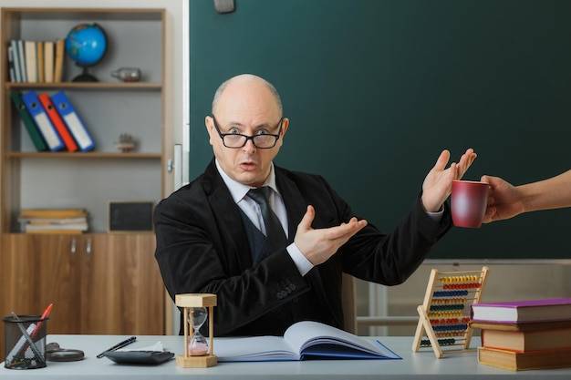 Czy kodeks etyki zawodowej nauczyciela jest potrzebny?